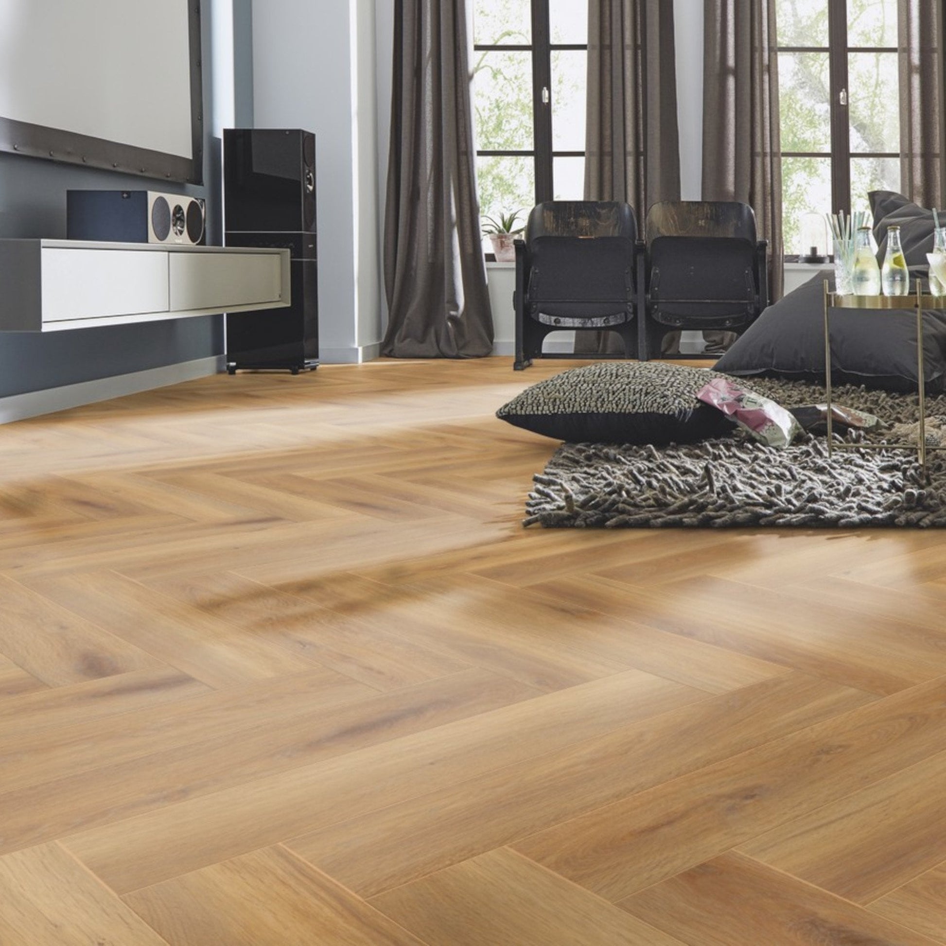 Pisa Oak - Herringbone 8mm Laminate Flooring (89188)