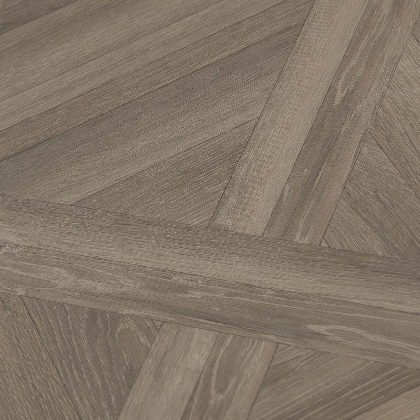 Brun Normandie - Masterpieces Water-resistant 8mm Laminate Flooring (84214)