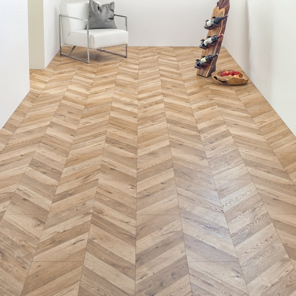 Kaindl | Fortress Rochester Oak - Chevron Parquet 8mm Laminate Sample - SKU-333483
