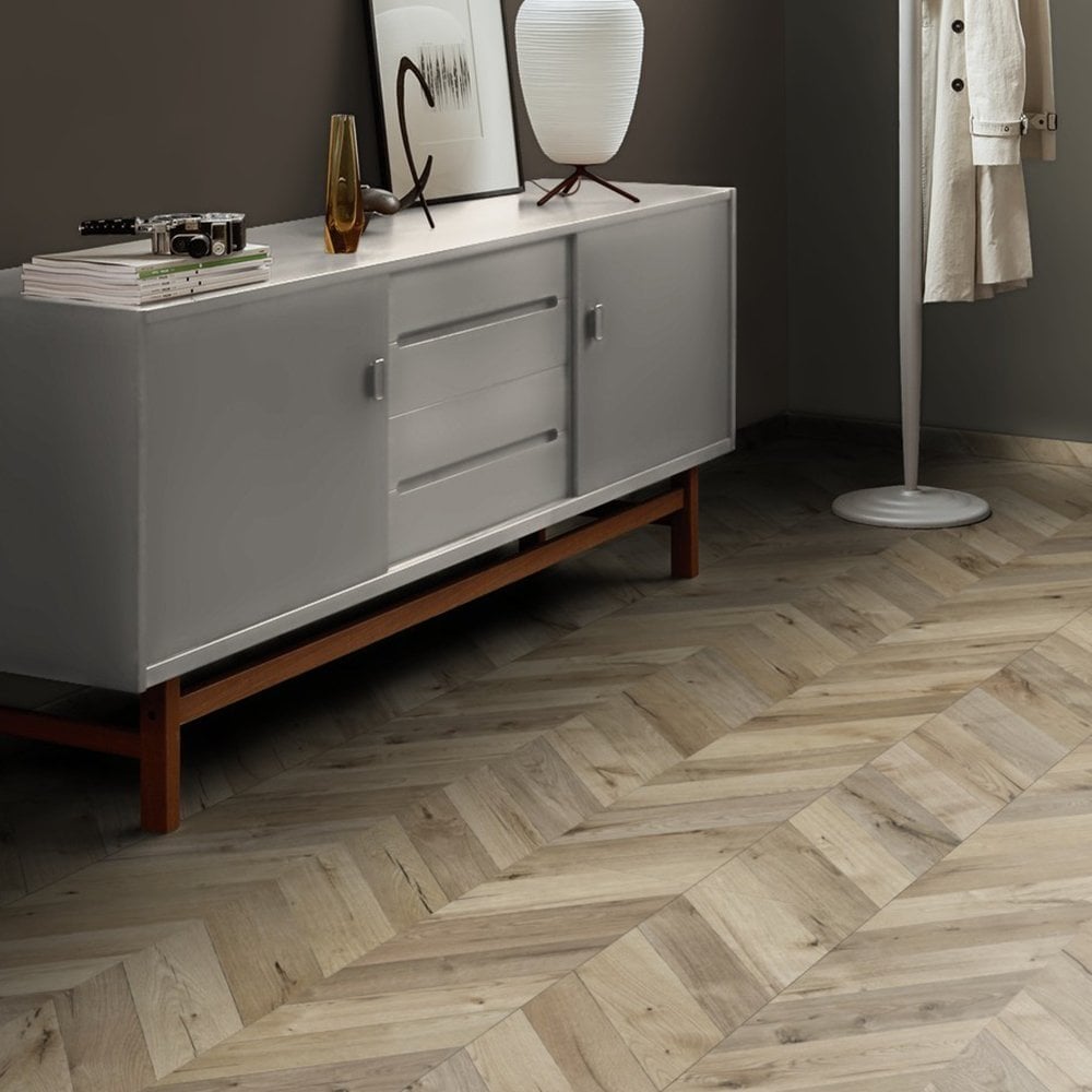 Kaindl | Fortress Rochester Oak - Chevron Parquet 8mm Laminate Sample - SKU-333483