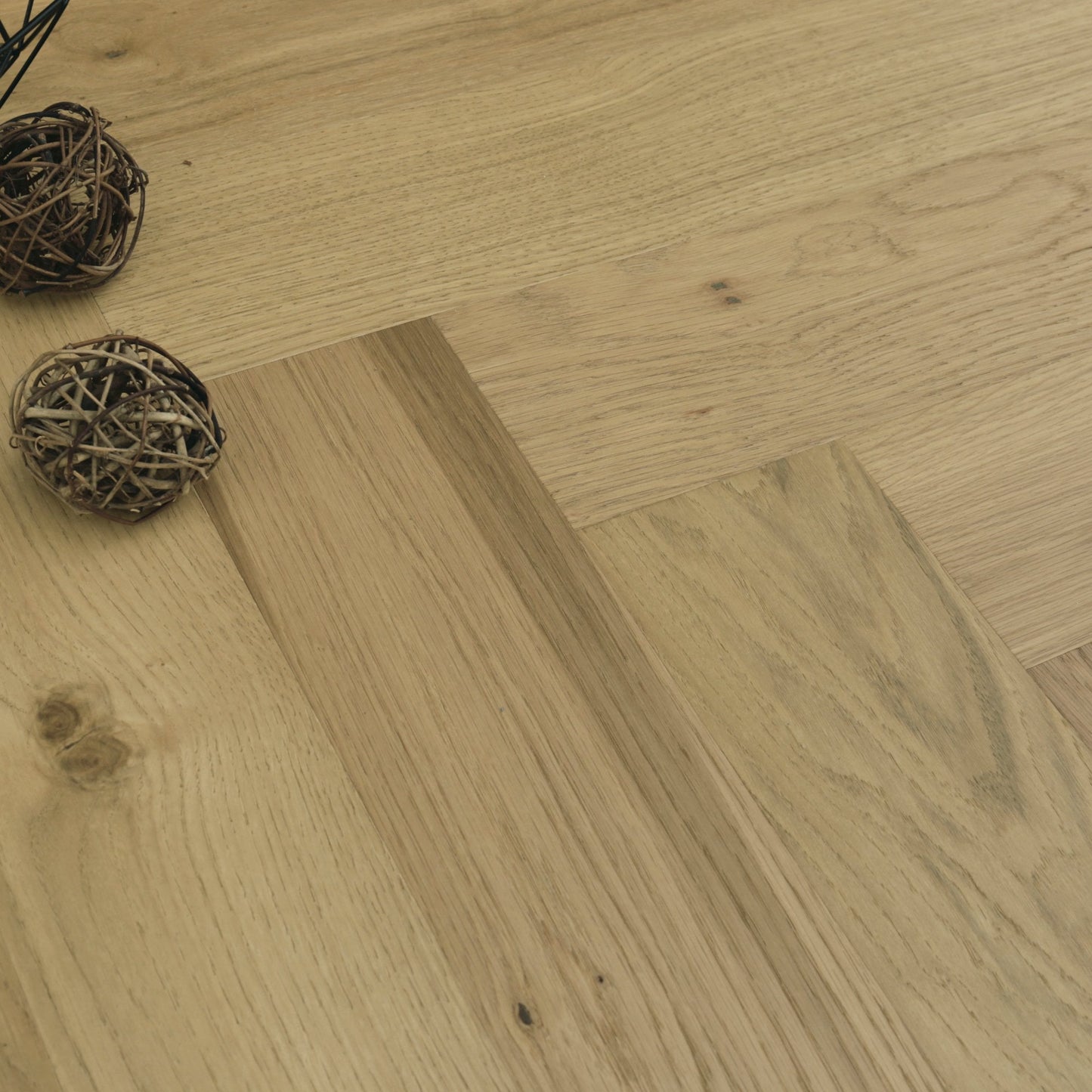 Liberty Floors | Dune Oak - HydroShield Real Wood Herringbone Sample - LIBHB-Z-322 - SKU-337931