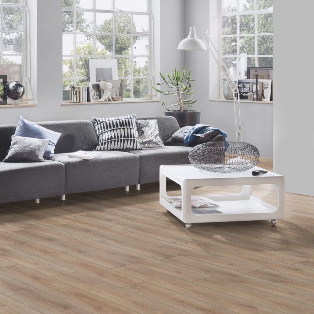Clearwater Oak - Supernatural Classic 8mm Embossed Laminate Flooring (122560)