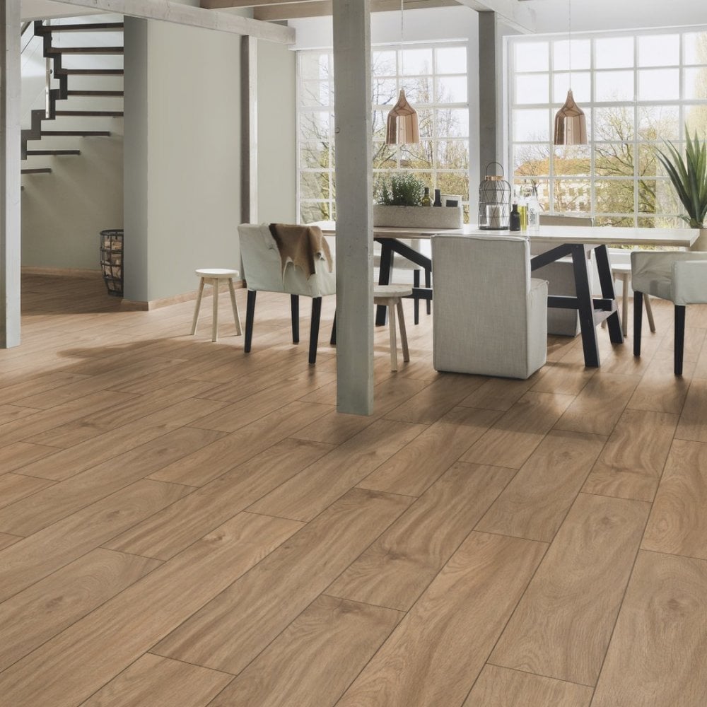 Credenza Oak - Supernatural Classic 8mm Embossed Laminate Flooring (122561)