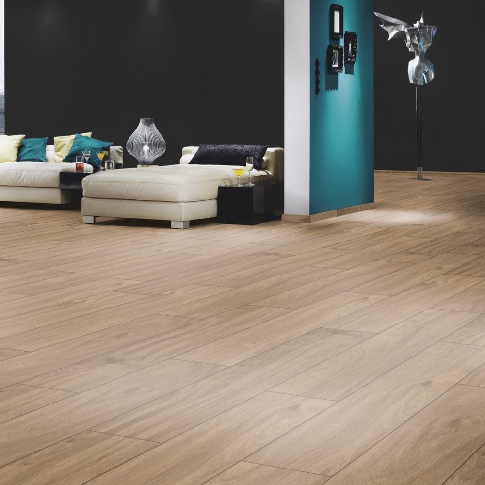 Credenza Oak - Supernatural Classic 8mm Embossed Laminate Flooring (122561)