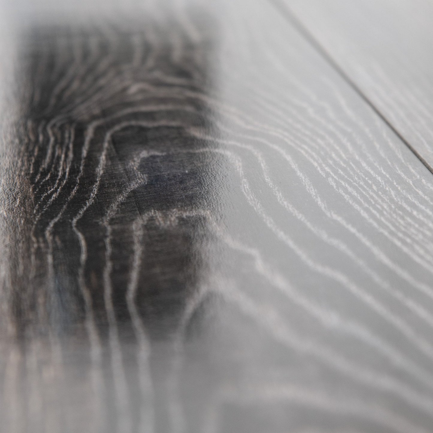 Ravine Oak - Lustre 8mm High Gloss Laminate Flooring (84872)