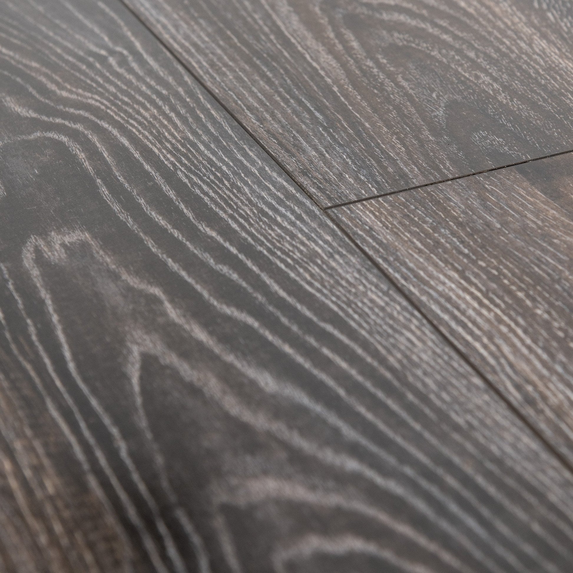 Ravine Oak - Lustre 8mm High Gloss Laminate Flooring (84872)