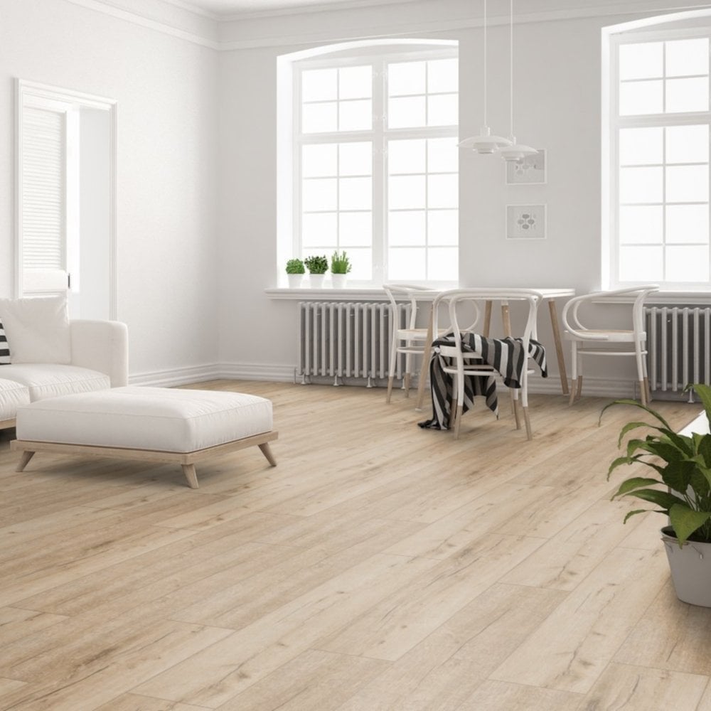 Rip Oak Nature - Robusto Villa 12mm Laminate Flooring (85190)