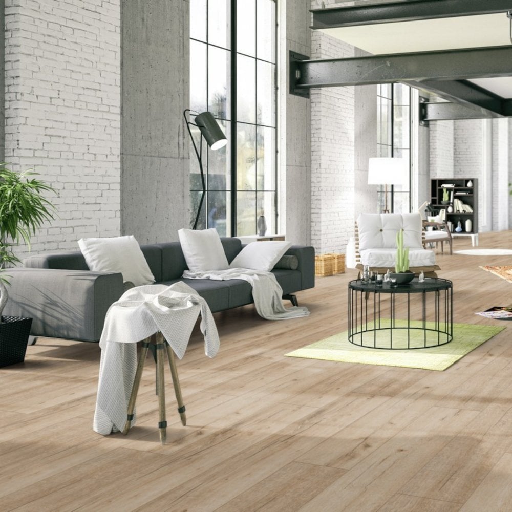 Rip Oak Nature - Robusto Villa 12mm Laminate Flooring (85190)