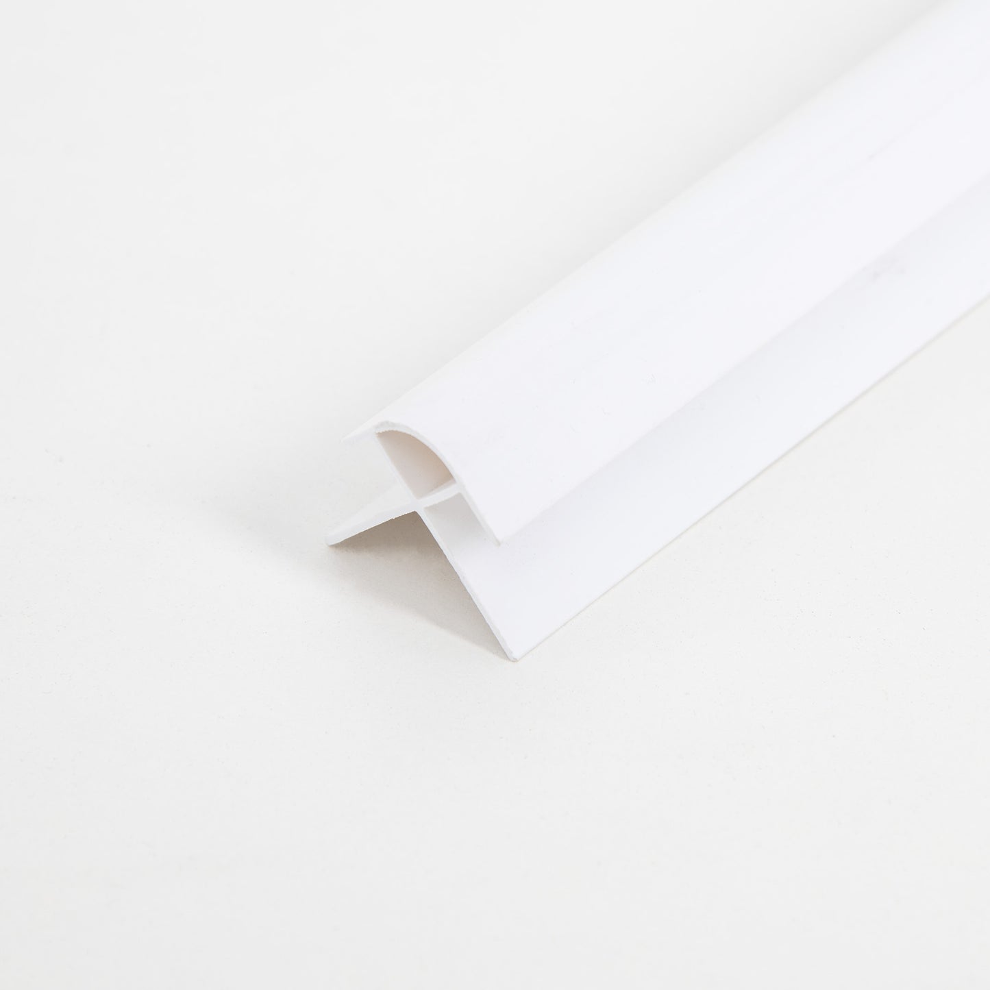 PVC Shower Panel External Corner Trim - White (SPT-EXTCOR-WH)