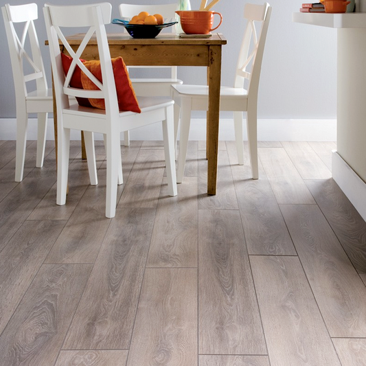 Castle Oak - Supernatural Classic 8mm Laminate Flooring (8331)