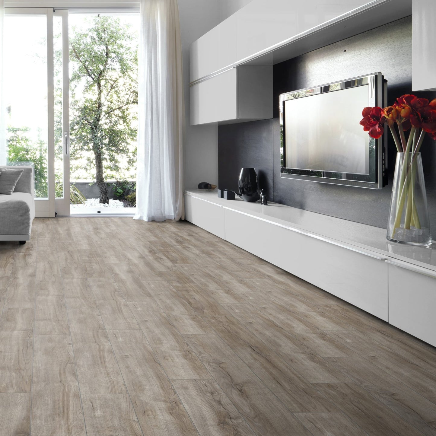 Montmelo Silver Oak - Amazone 10mm Laminate Flooring (54211)