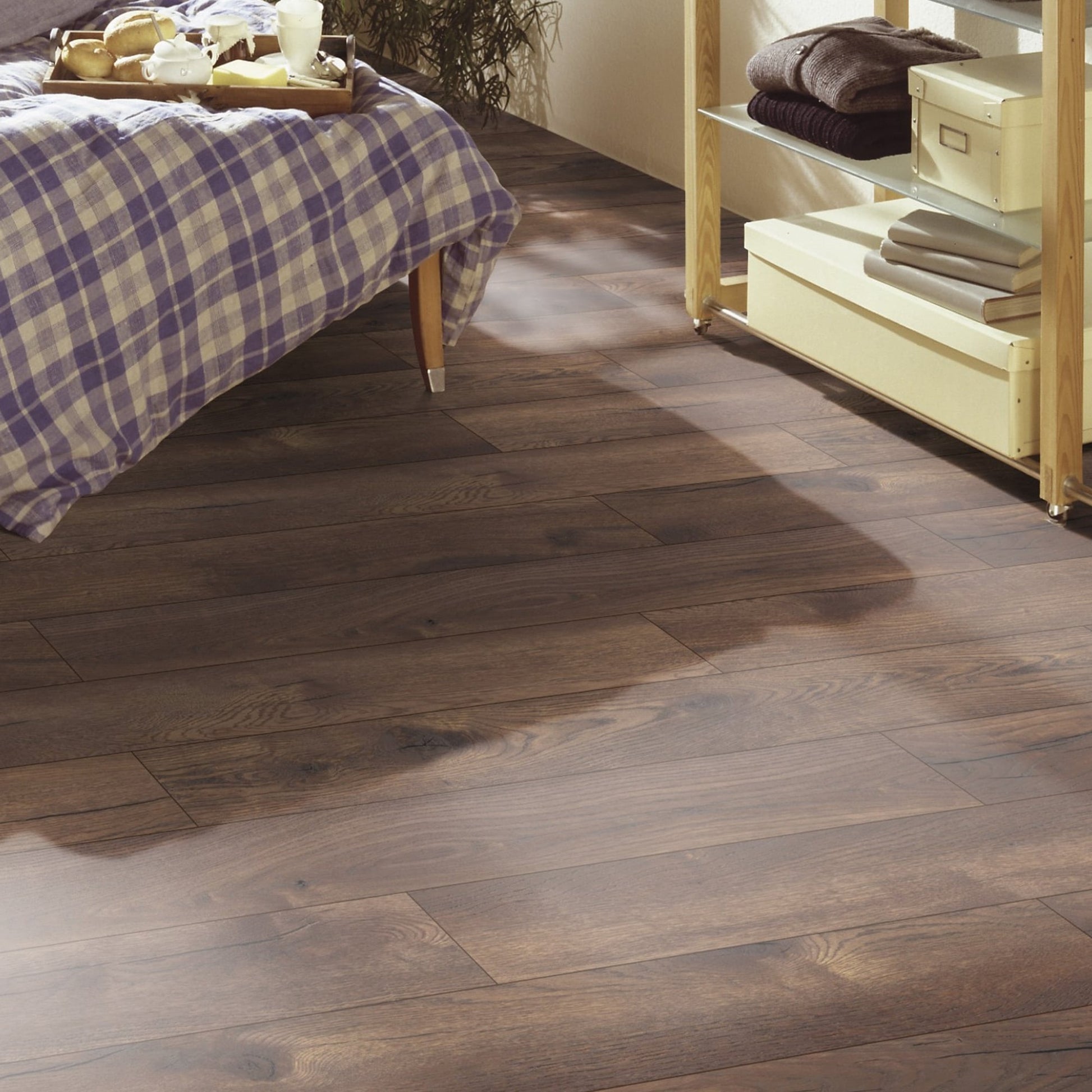 Pettersson Dark Oak - Amazone 10mm Laminate Flooring (54218)