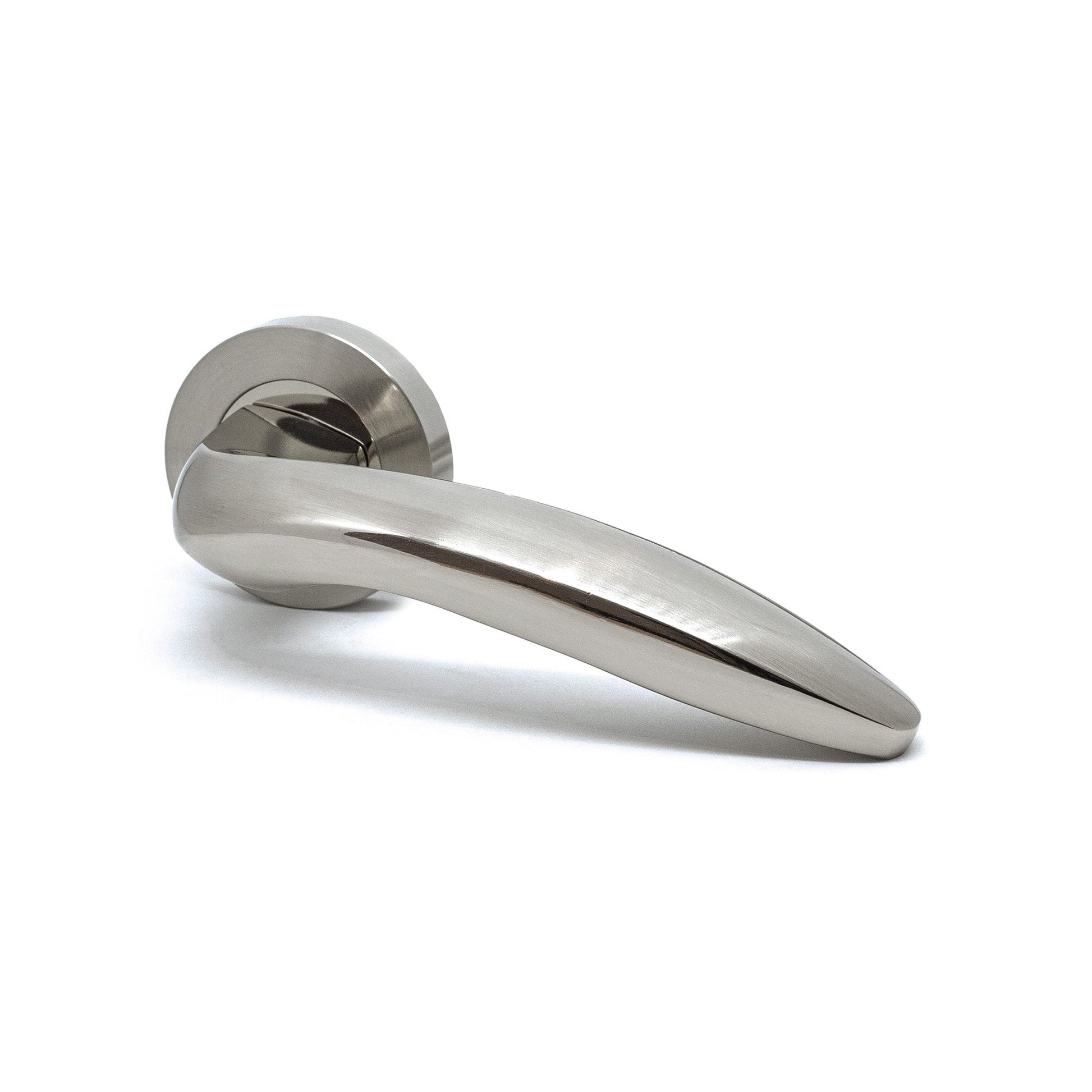 Premium Lancer Lever On Round Rose Handle Pack - Two-Tone Nickel (76720)