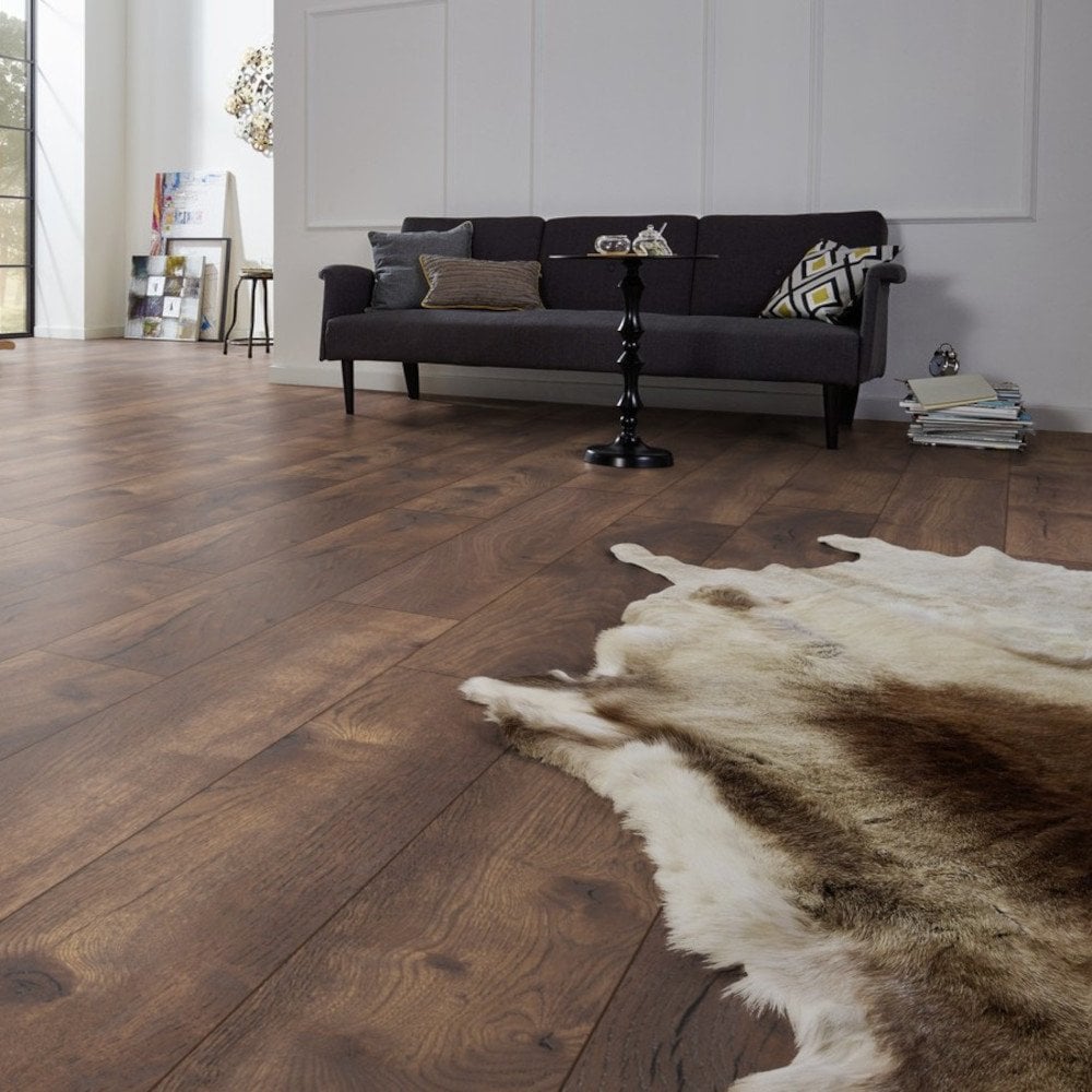 Petterson Oak - Exquisite Plus 8mm Laminate Flooring (106436)