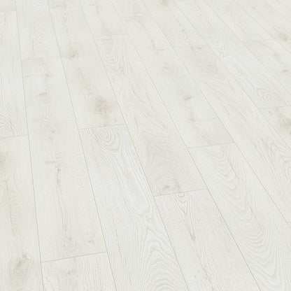 Chantilly Oak - Vintage Classic 10mm Handscraped Laminate Flooring (47211)