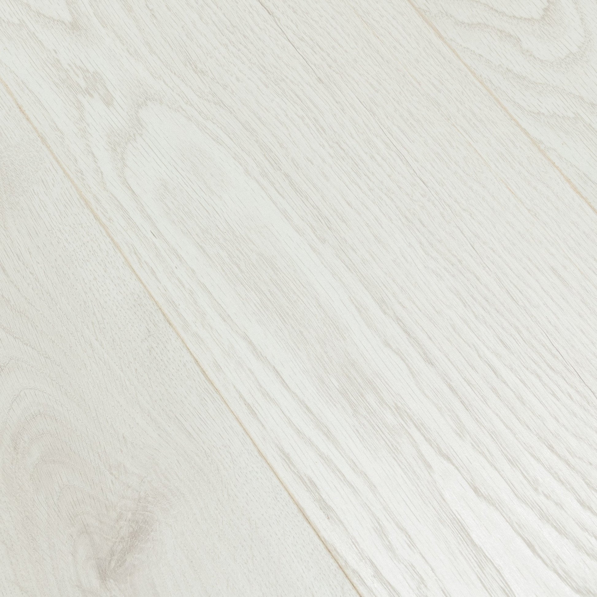Chantilly Oak - Vintage Classic 10mm Handscraped Laminate Flooring (47211)