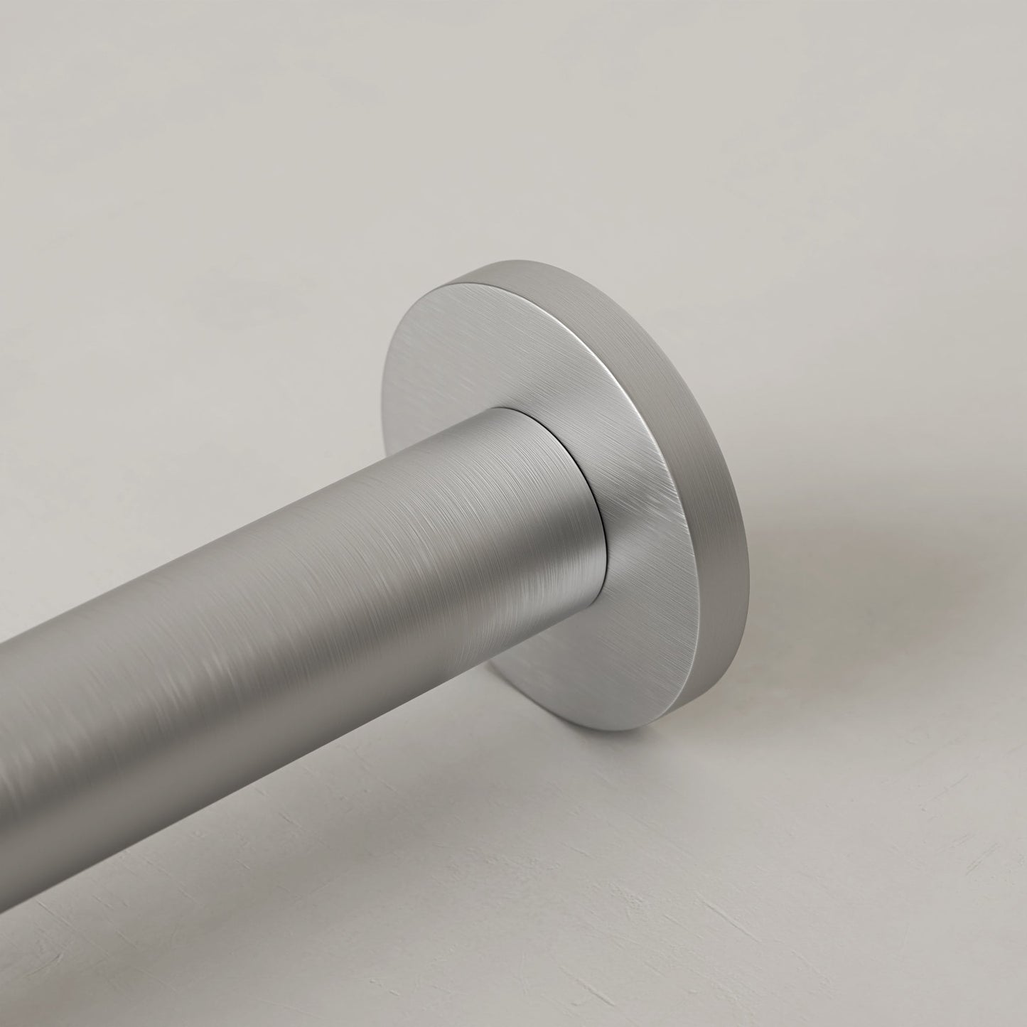 Tyros Round Bottle Trap