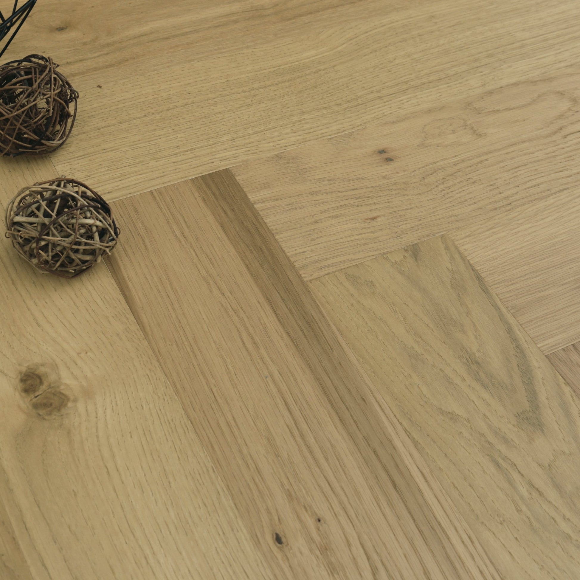 Liberty Floors | Dune Oak - HydroShield Real Wood Herringbone Sample - LIBHB-Z-322 - SKU-337931