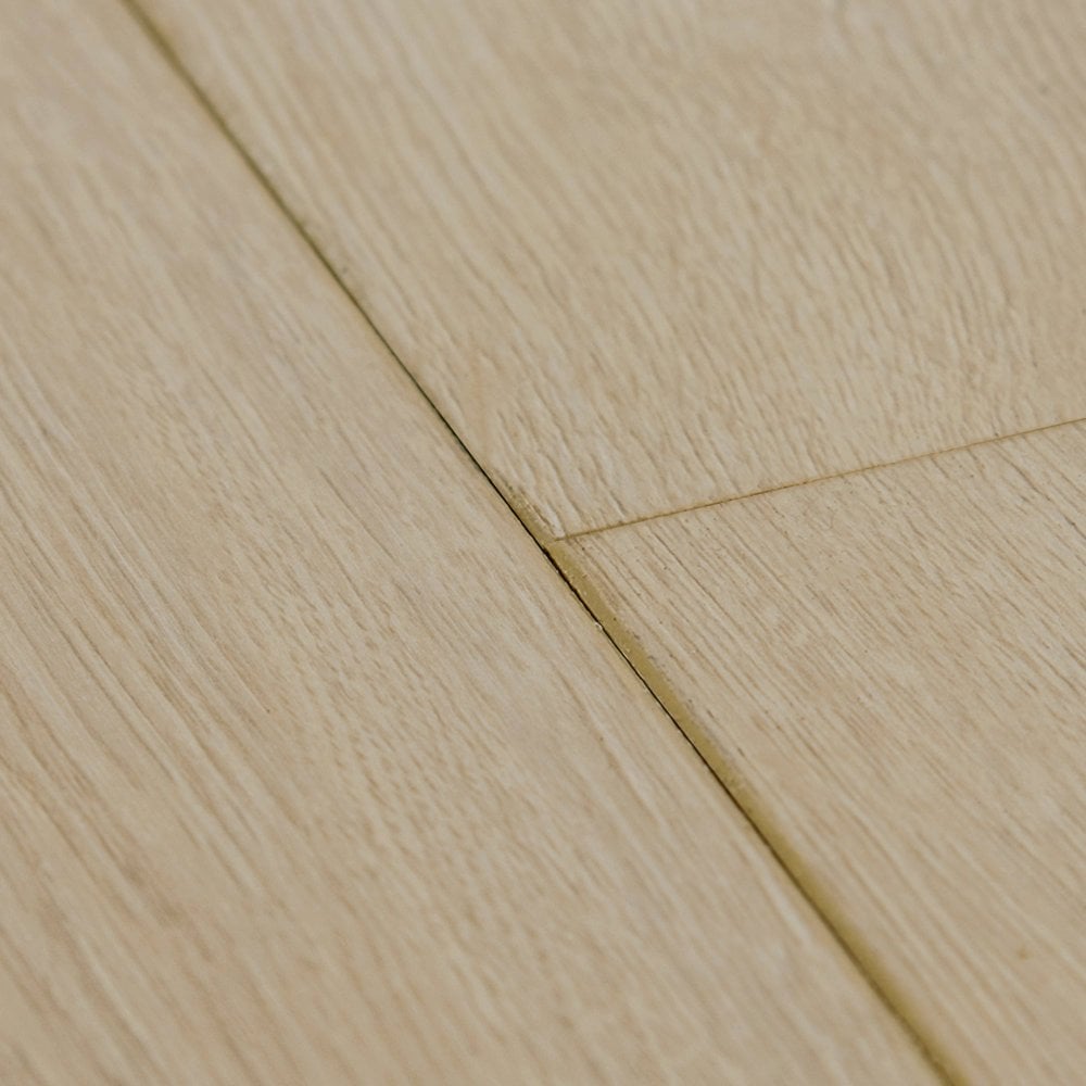 Champagne Oak - Comfort Luxe 12mm Laminate Flooring (122137)
