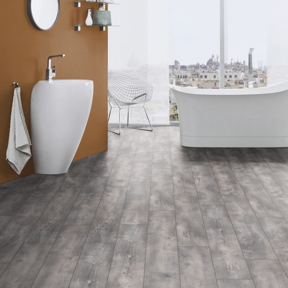 Ashenwood Oak - Vario Supernatural 8mm Laminate Flooring (84973)