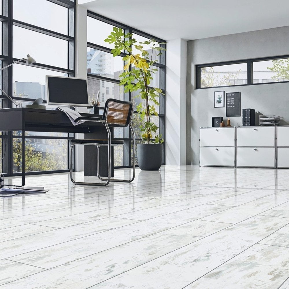 Antique White - Lustre 8mm High Gloss Laminate Flooring (84874)