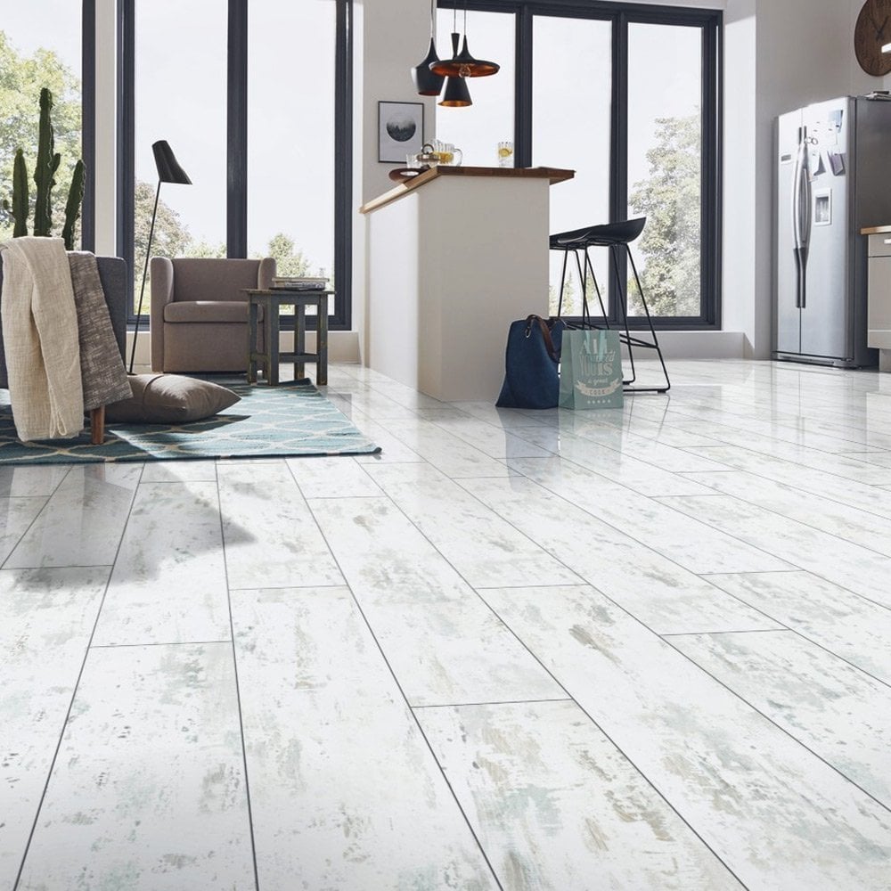 Antique White - Lustre 8mm High Gloss Laminate Flooring (84874)