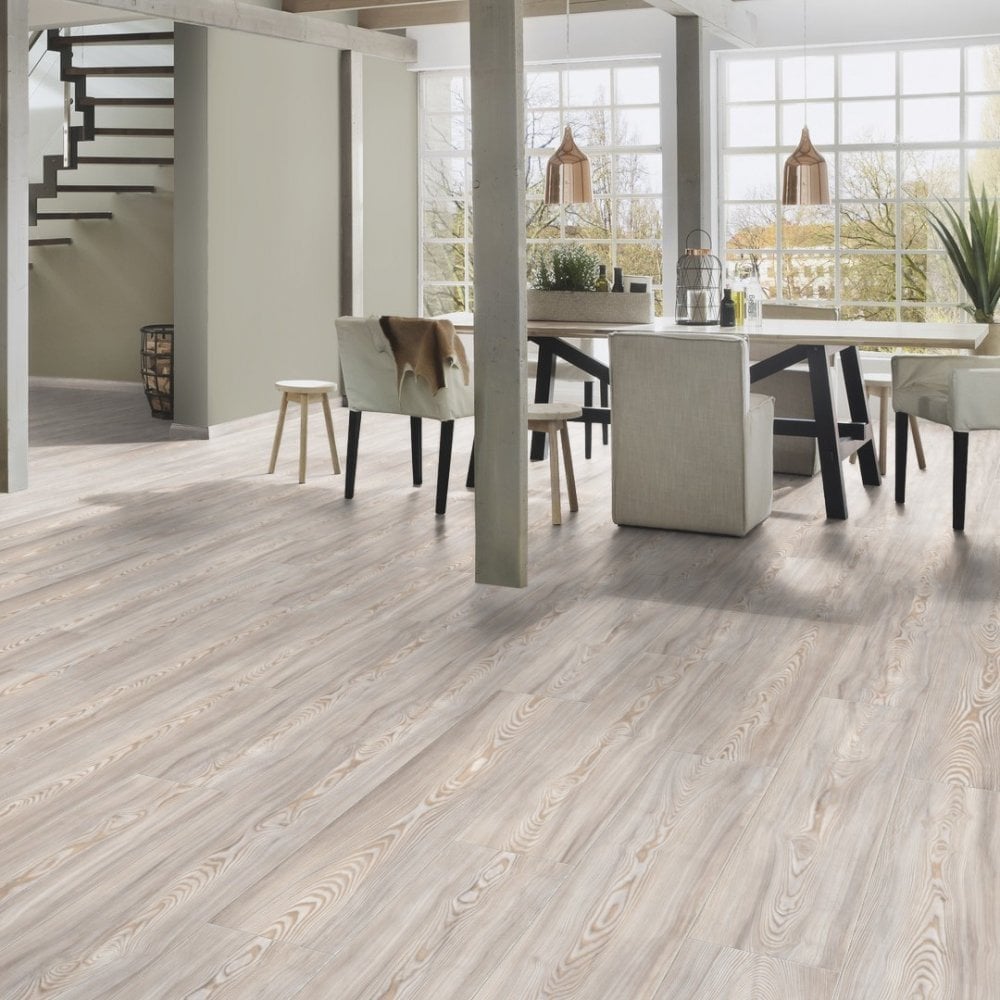 Pearl Scandi Larch - Vintage Classic 10mm Handscraped Laminate Flooring (108473)