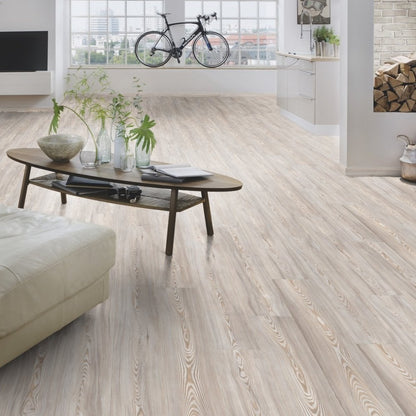 Pearl Scandi Larch - Vintage Classic 10mm Handscraped Laminate Flooring (108473)