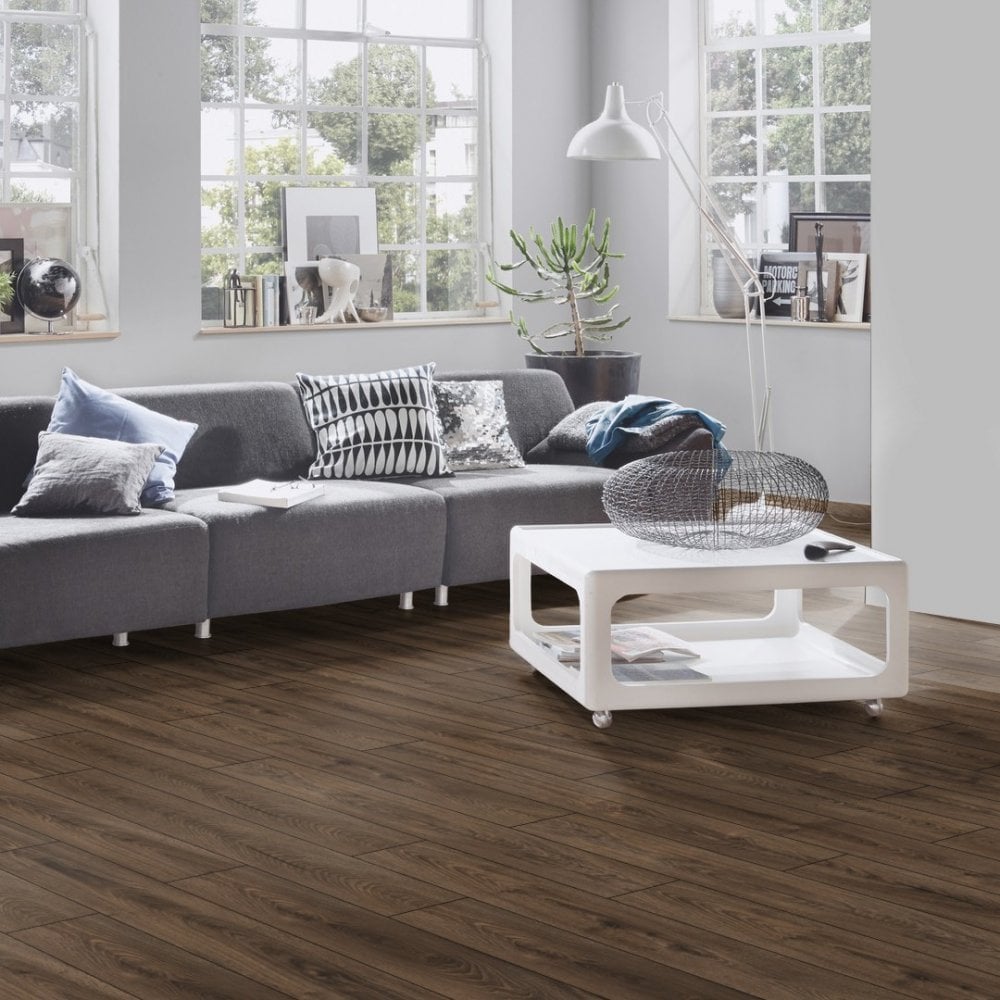 Espresso Carpenter Oak - Atlantic 10mm Handscraped Moisture Resistant Laminate Flooring (122474)
