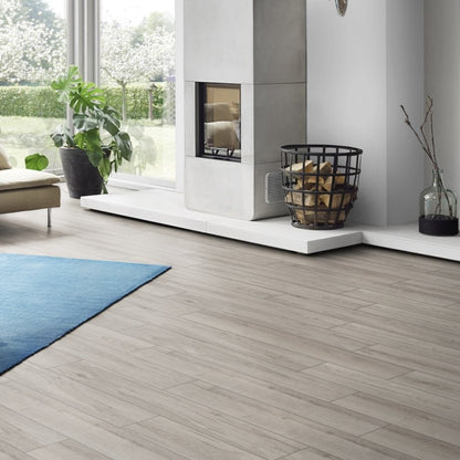 Longbow Oak - Supernatural Classic 8mm Embossed Laminate Flooring (122562)