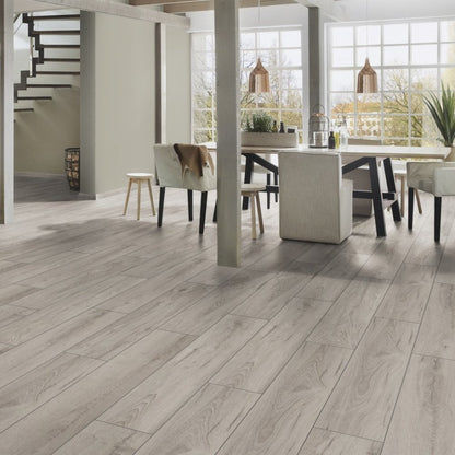Longbow Oak - Supernatural Classic 8mm Embossed Laminate Flooring (122562)