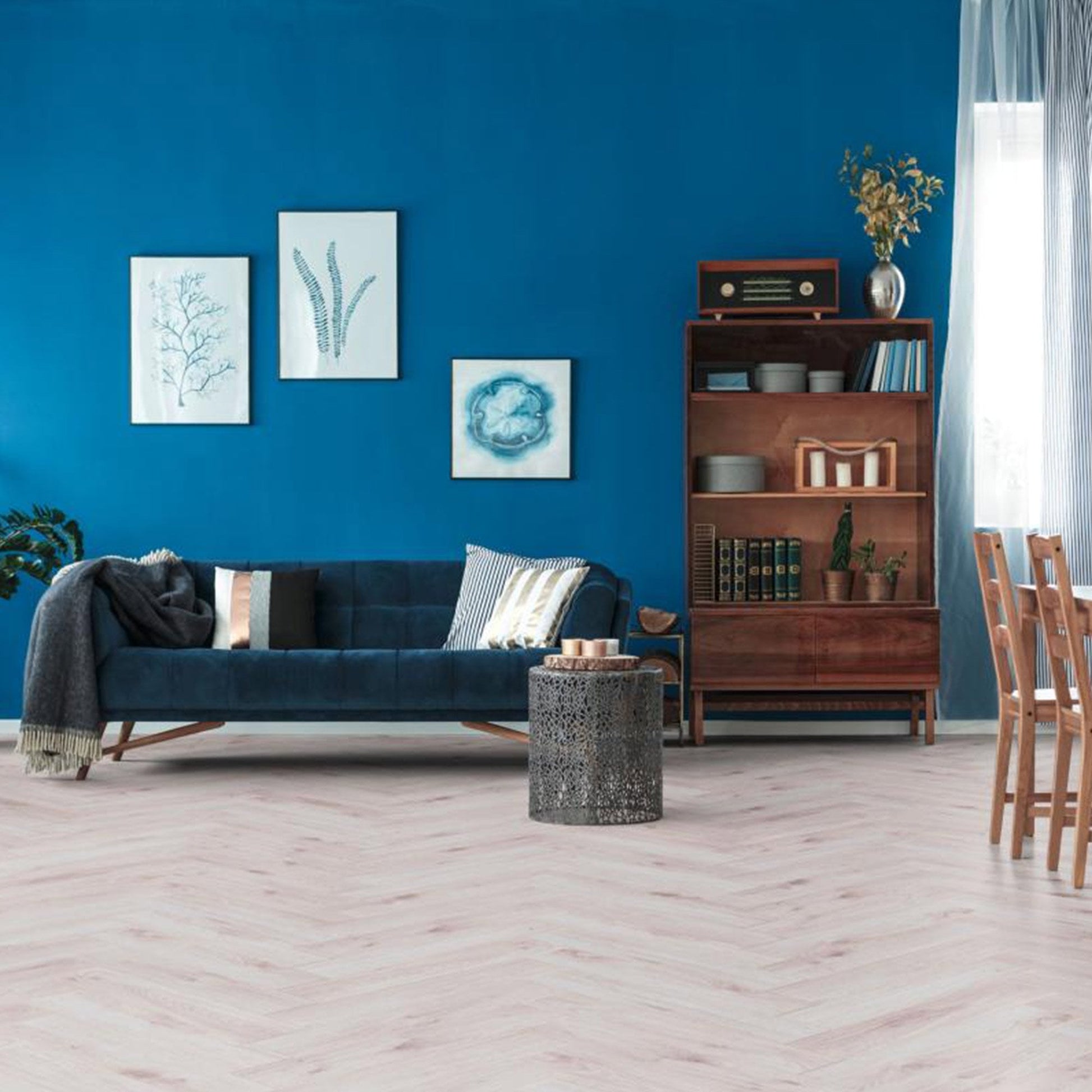 Bordeaux Oak - Herringbone 8mm Laminate Flooring (122367)