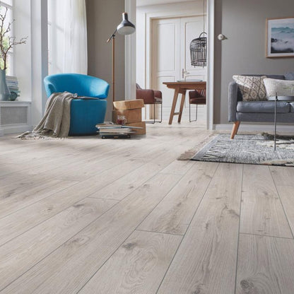 Everest Oak White - Mammut Long Plank 12mm Laminate Flooring (122379)