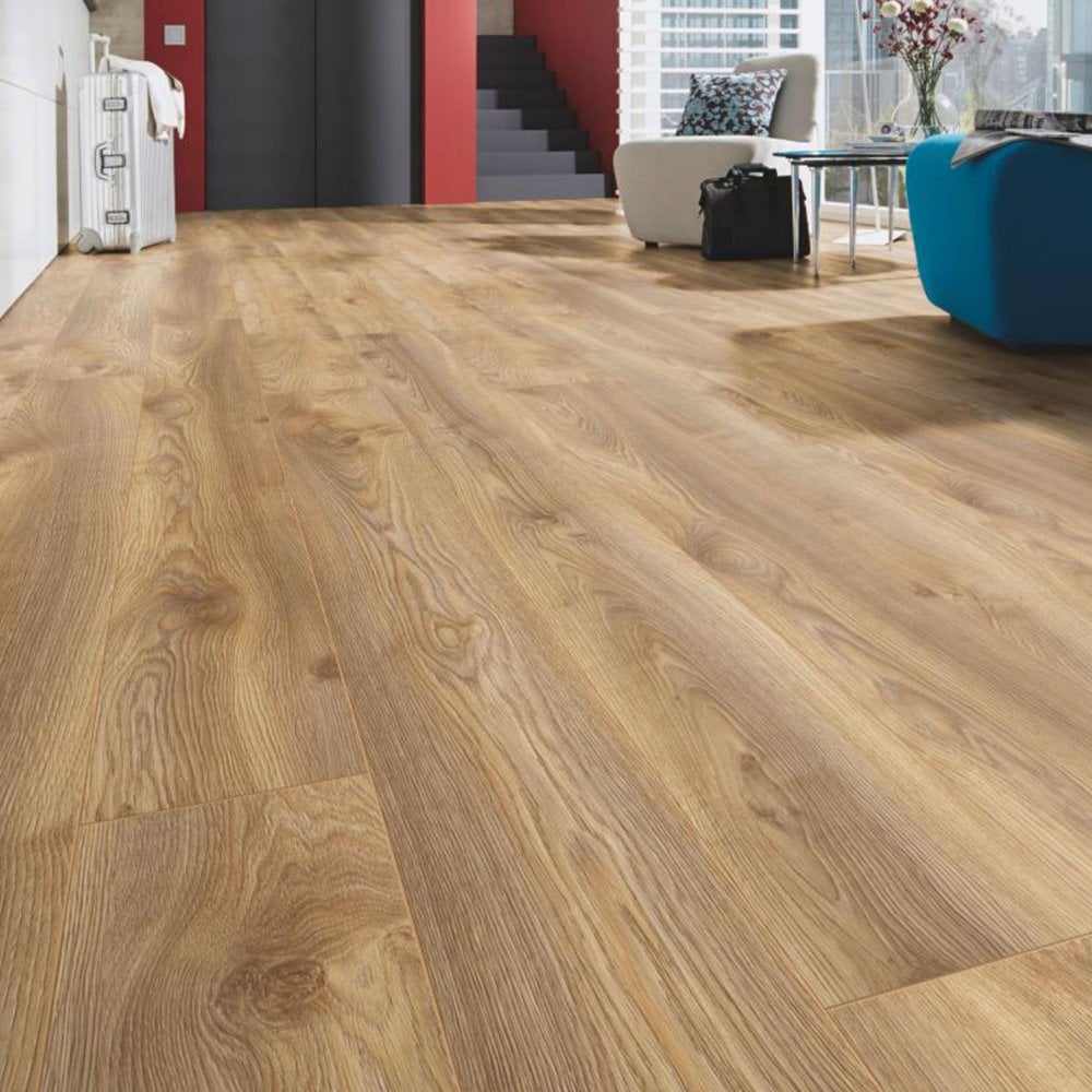 Macro Oak Nature - Mammut Long Plank 12mm Laminate Flooring (122386)