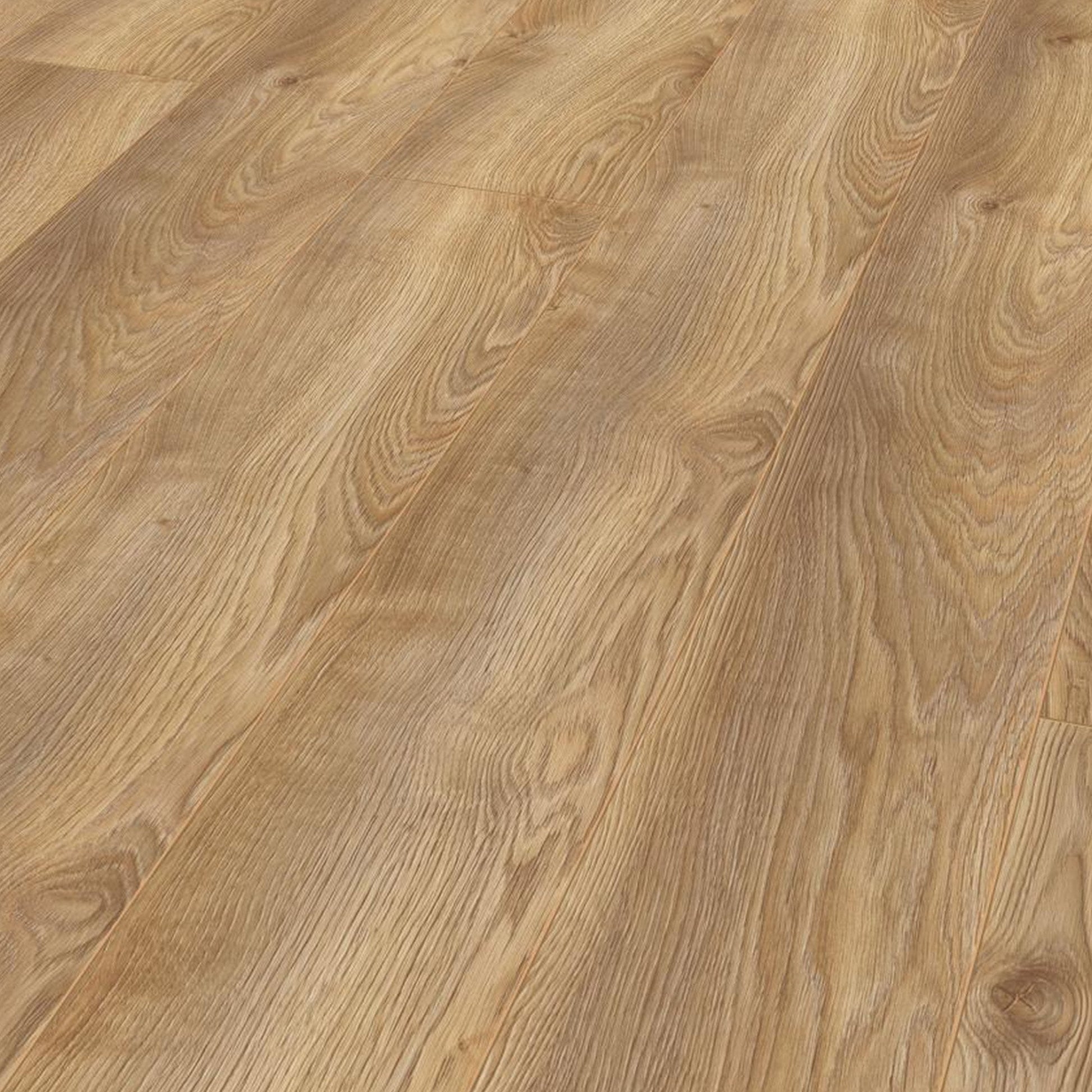 Macro Oak Nature - Mammut Long Plank 10mm Laminate Flooring (122392)