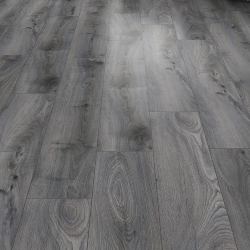 Tomahawk Oak - Supernatural Classic 8mm Laminate Flooring (122706)