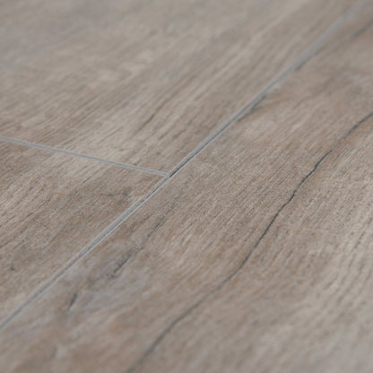 Montmelo Silver Oak - Amazone 10mm Laminate Flooring (54211)