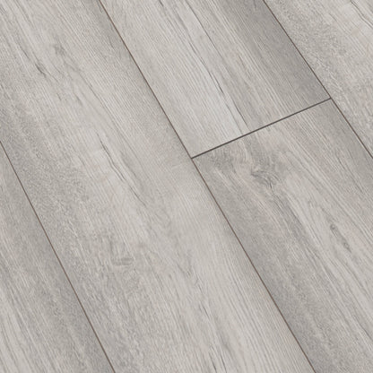 Dartmoor Oak - Vario Supernatural 8mm Laminate Flooring (122551)