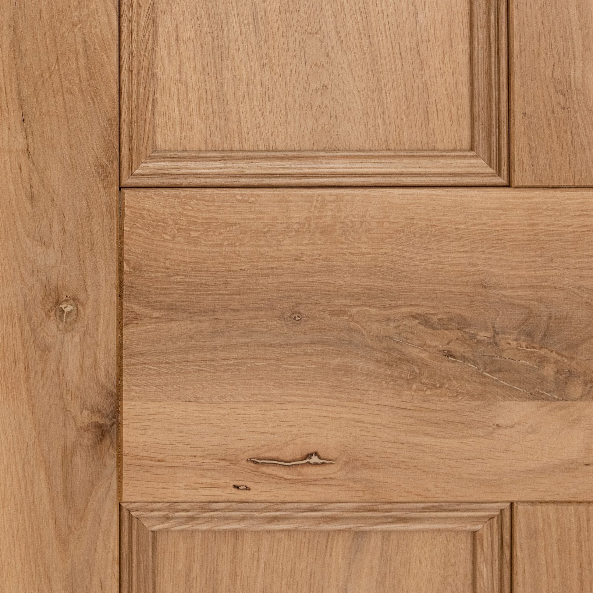 B-Grade Rustic Oak Internal Fully Finished Victorian 4 Panel Door (LOLRUSOAK)