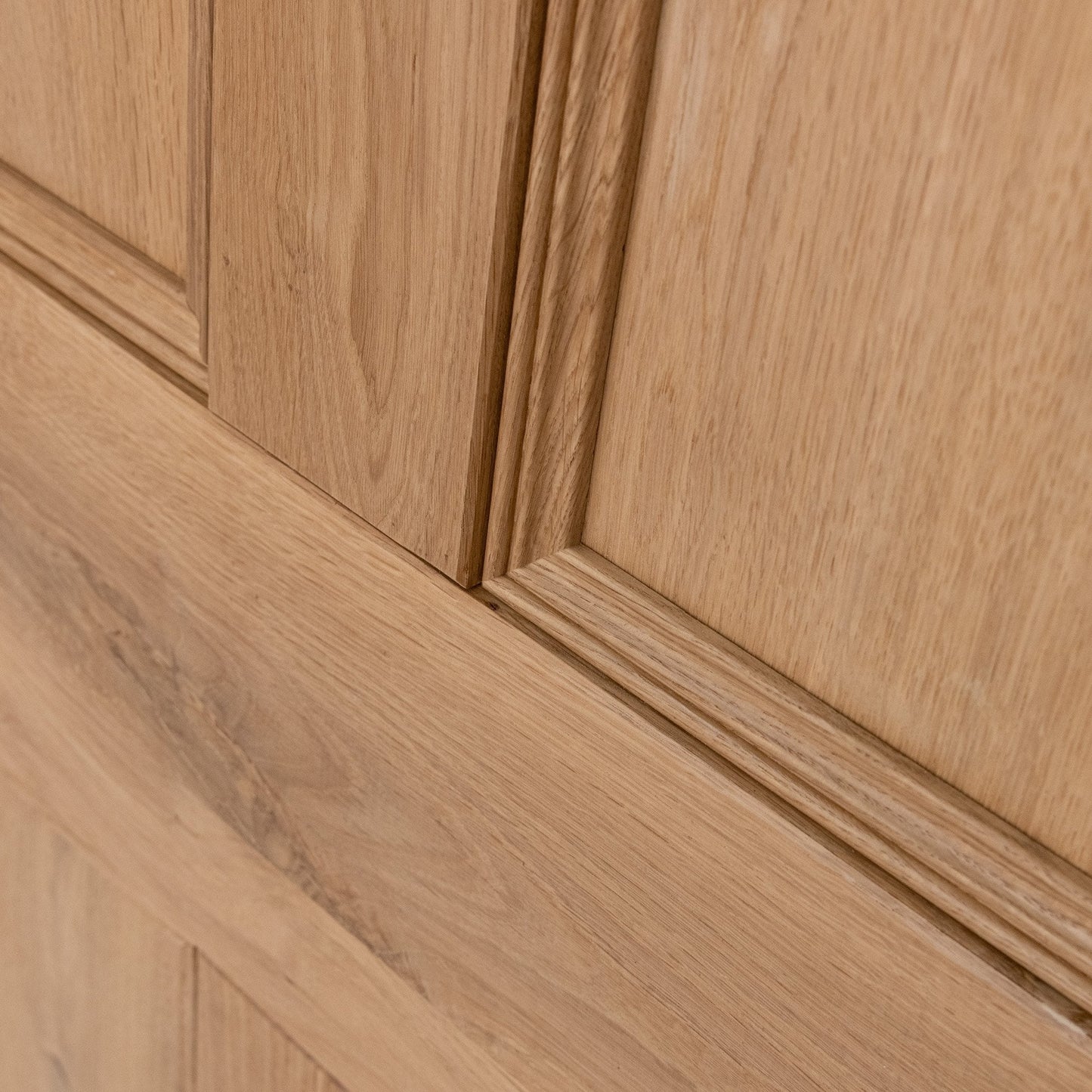 B-Grade Rustic Oak Internal Fully Finished Victorian 4 Panel Door (LOLRUSOAK)