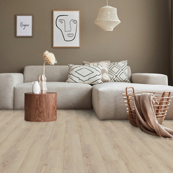 Norfolk Oak Beige - Robusto Villa 12mm Laminate Flooring (124511)