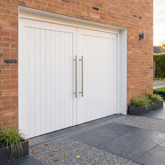 External White Painted Composite Solid Garage Door (121044)