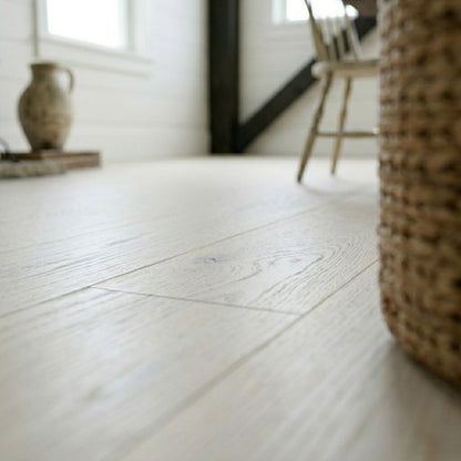 Ivory Oak - 14mm UV Lacquered Engineered Real Wood Flooring