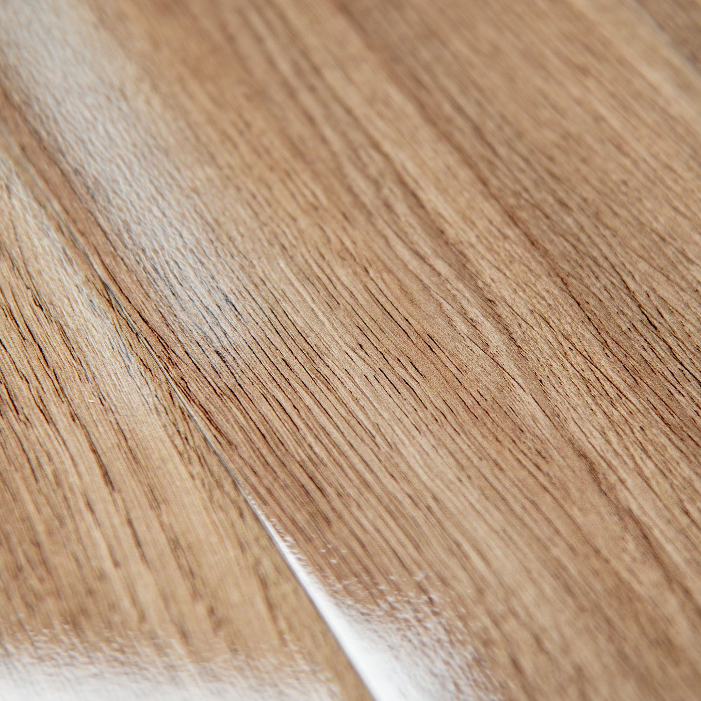 Oak Aviva Fawn - Aqua pro 8mm High Gloss Sample (O146)