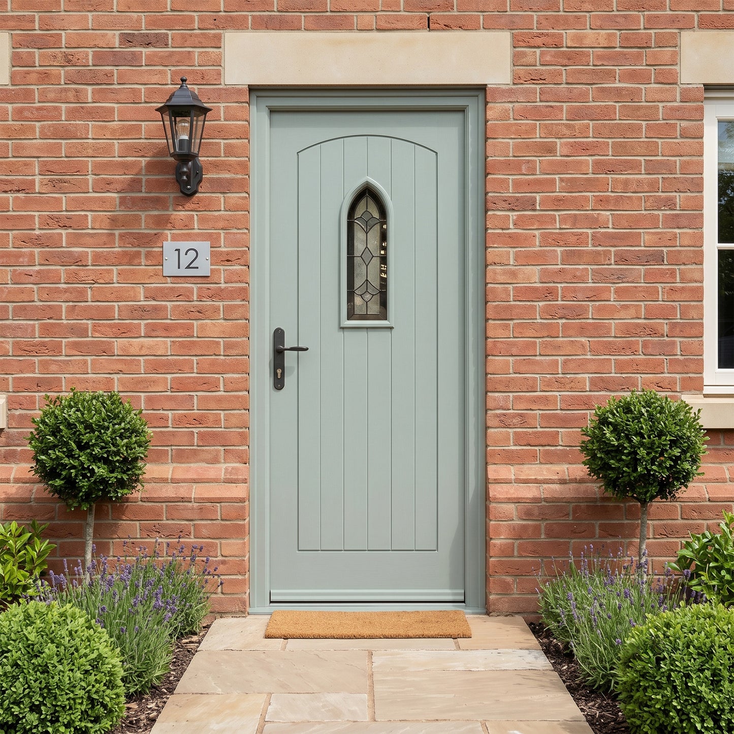 External Hardwood Unfinished Gothic Raised Mouldings Door with Feature Glass
