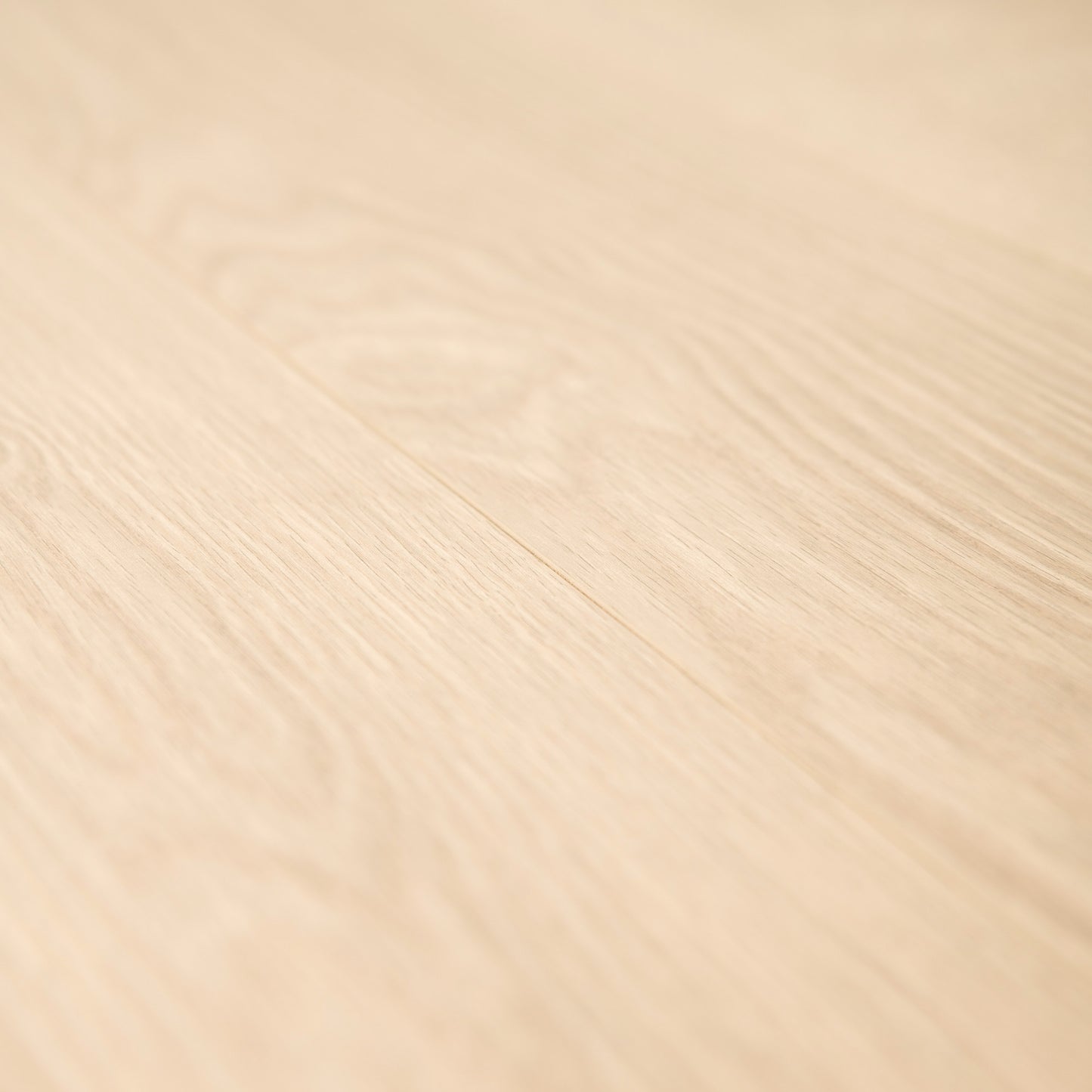Soft Heritage Oak - Wood Essence Aqua Water Resistant 12mm Laminate Flooring