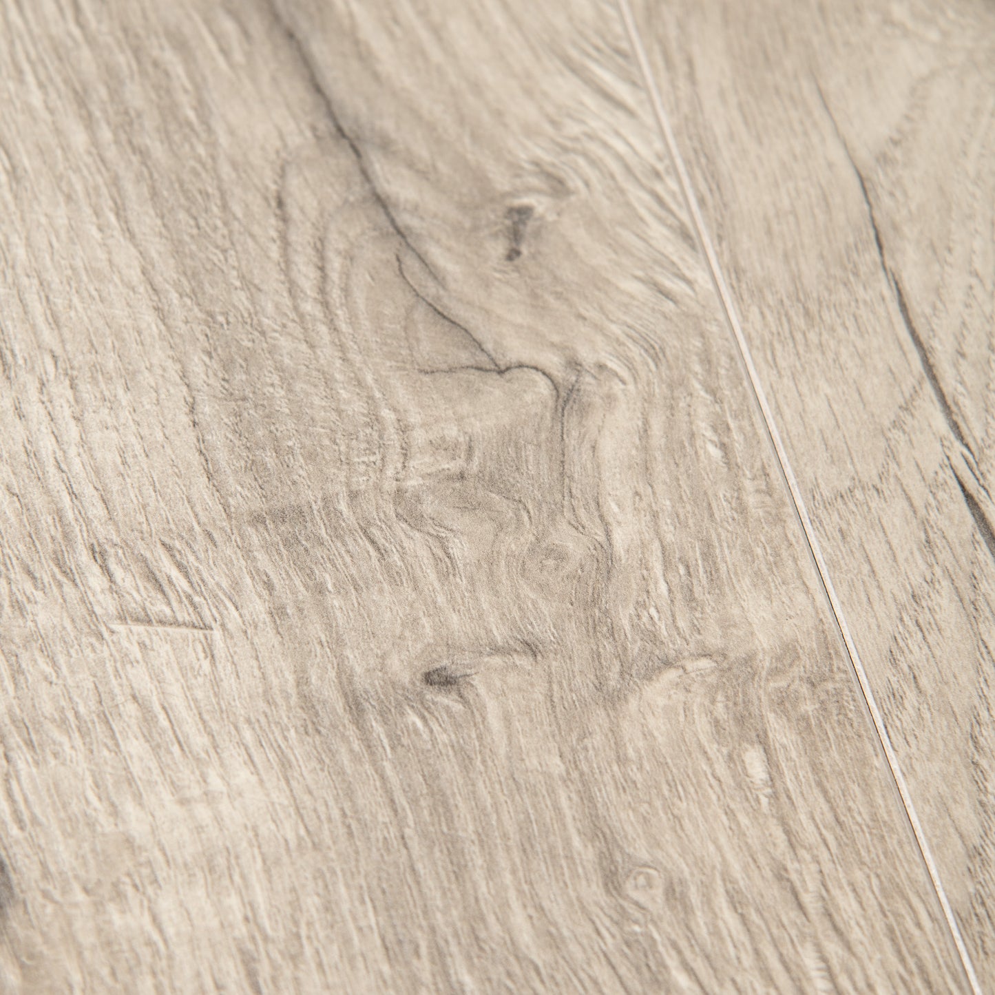 Light Creme Oak - Wood Essence Aqua Water Resistant 12mm Laminate Flooring