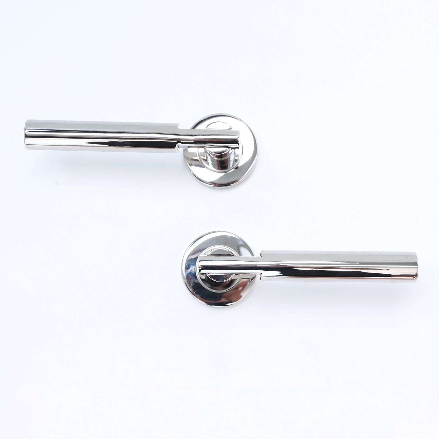 Superior Titan Lever on Round Rose Bathroom Handle Set - Polished Stainless Steel