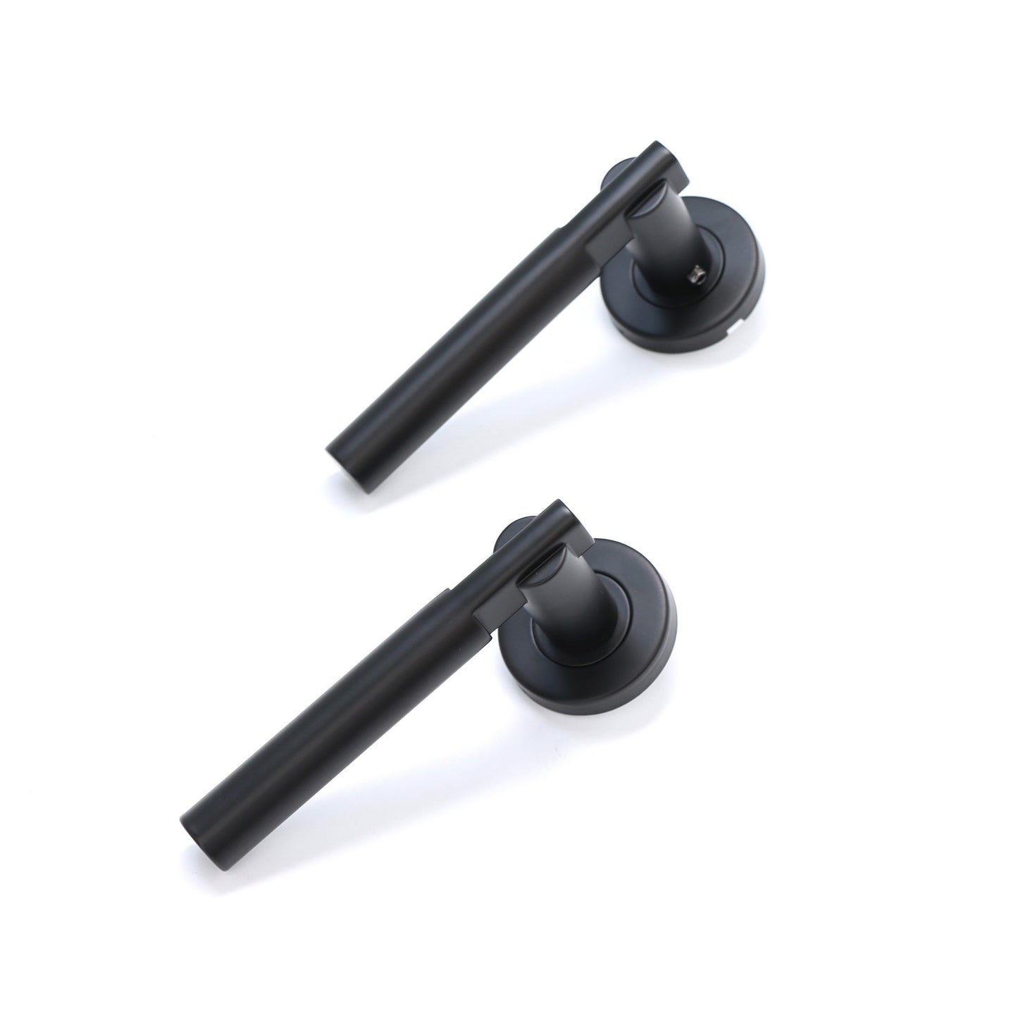 Superior Titan Lever on Round Rose Handle Set - Matt Black