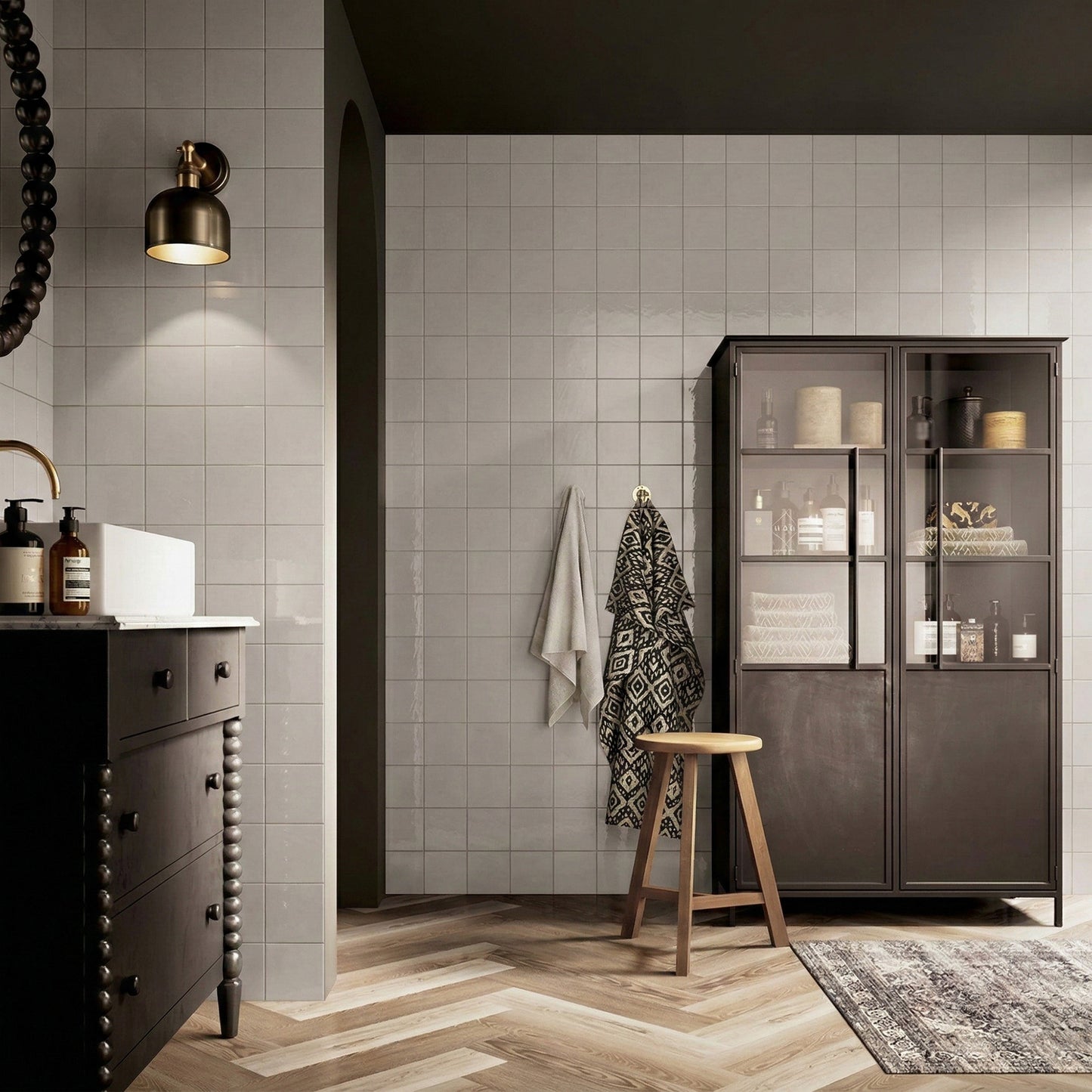 Lead - Vivid 8mm Gloss Tile Sample (P12219)